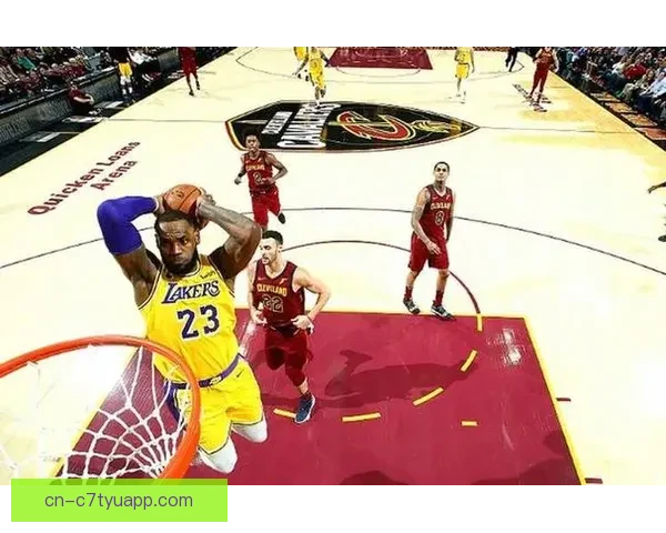 四旬詹皇带伤创纪录等三里程碑